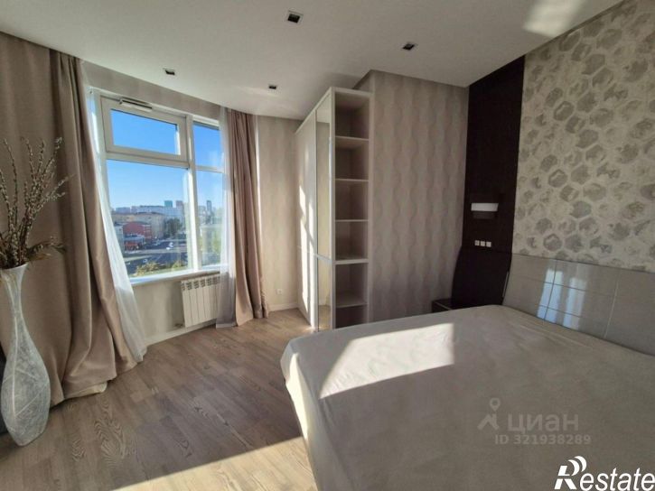 3-комн квартира Будённовский проспект, 66,  д. 66