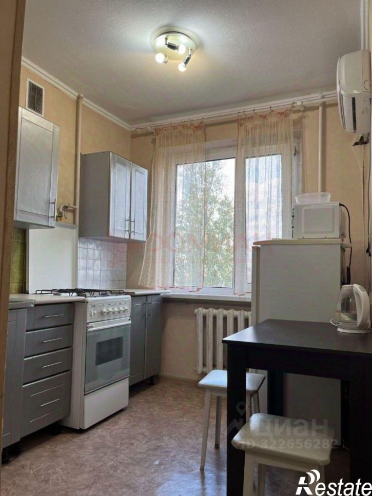 1-комн квартира б-р Комарова, 21,  д. 21