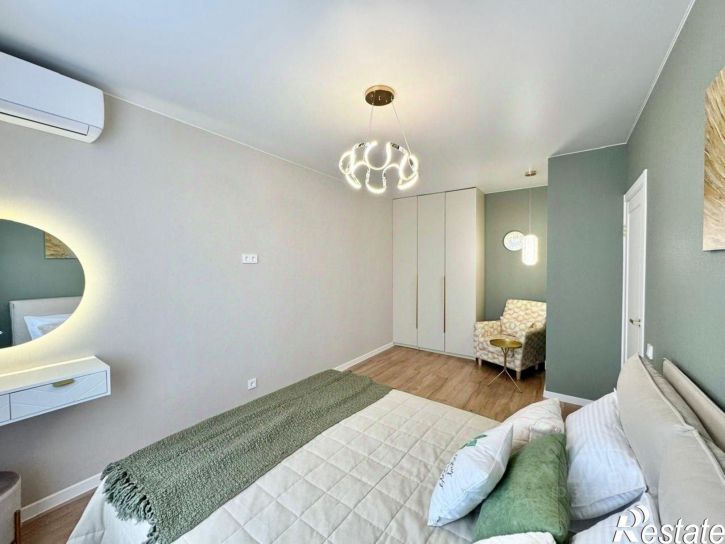 1-комн квартира улица Жмайлова, 19,  д. 19