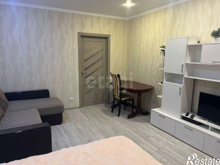 1-комн квартира улица Тельмана, 110 с2,  д. 110 с2