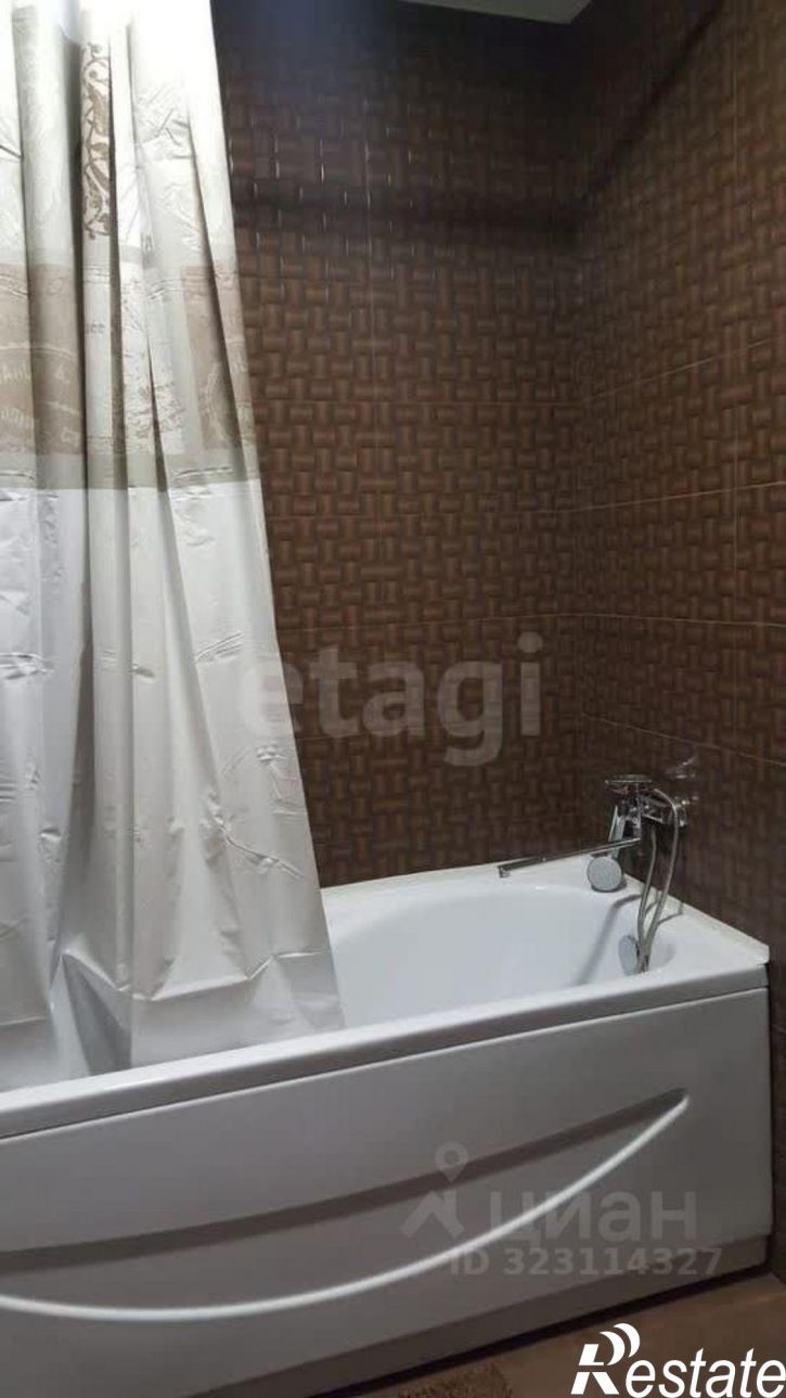 1-комн квартира улица Тельмана, 110 с2,  д. 110 с2