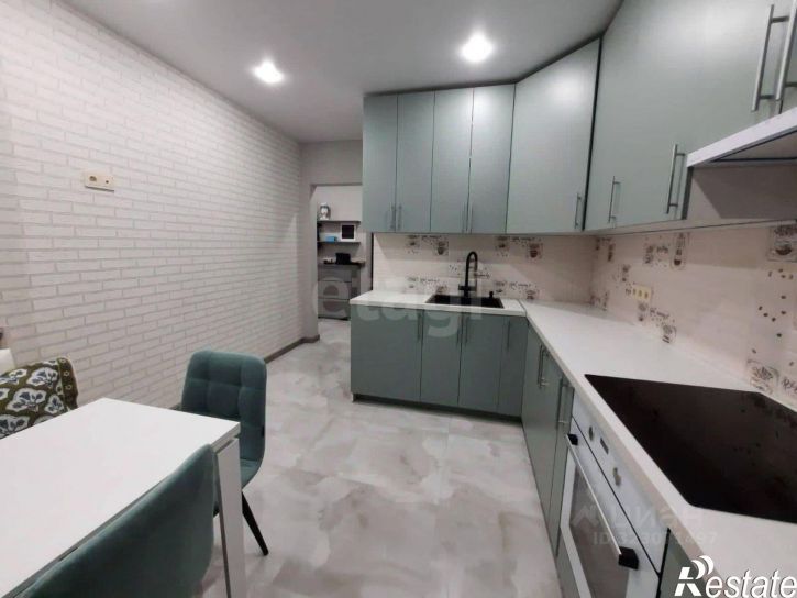 2-комн квартира бульвар Комарова, 1Е с2,  д. 1Е с2