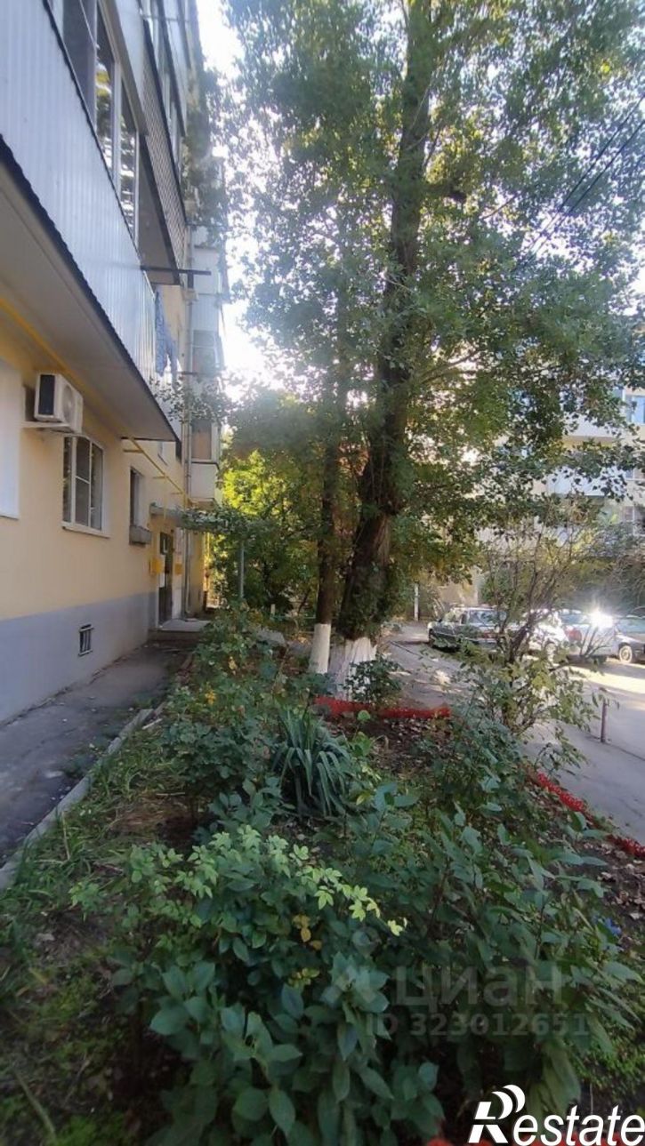 2-комн квартира улица Добровольского, 10/1,  д. 10/1