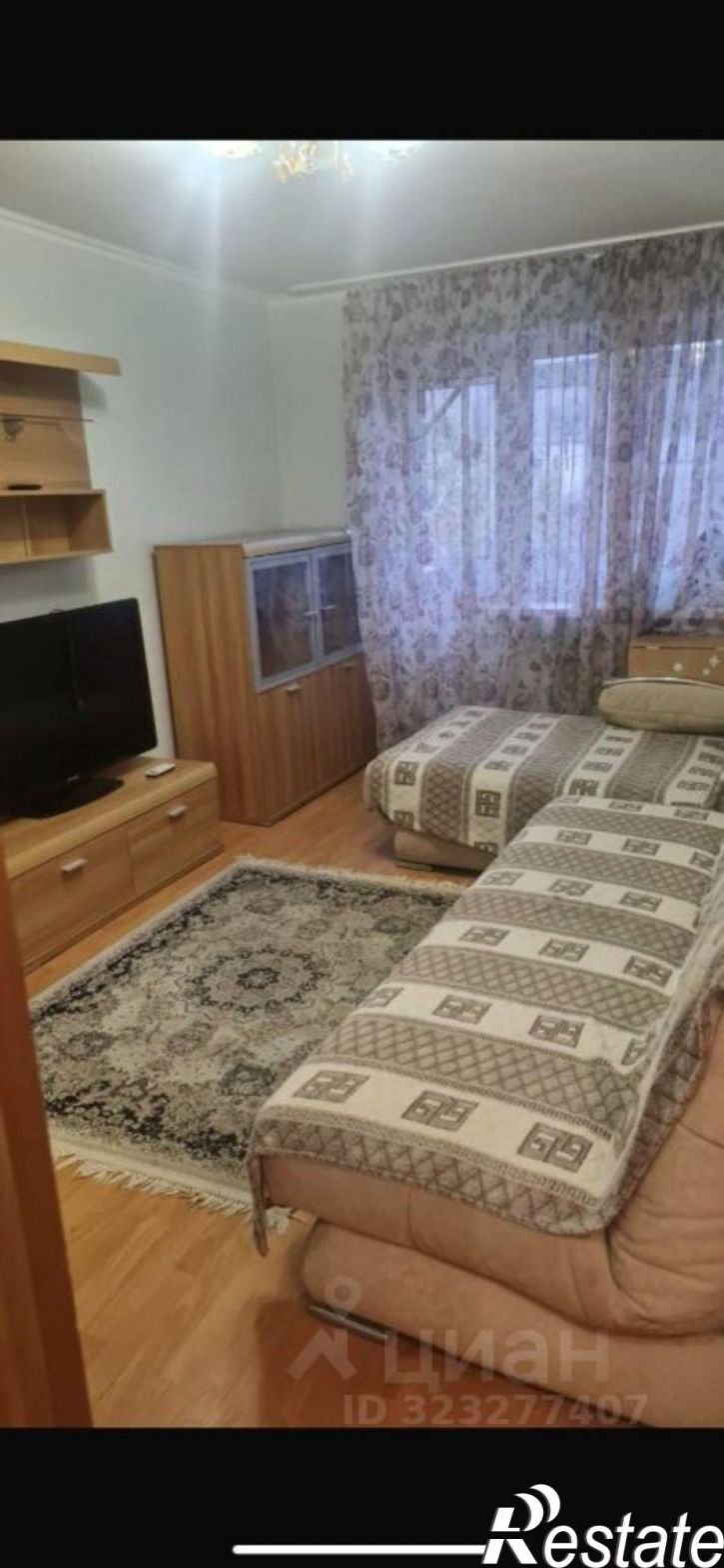 2-комн квартира улица Новаторов, 10,  д. 10