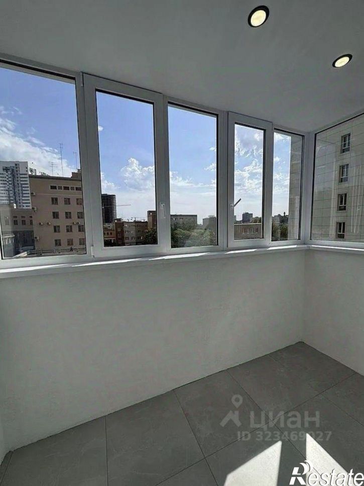 2-комн квартира проспект Сиверса, 30,  д. 30