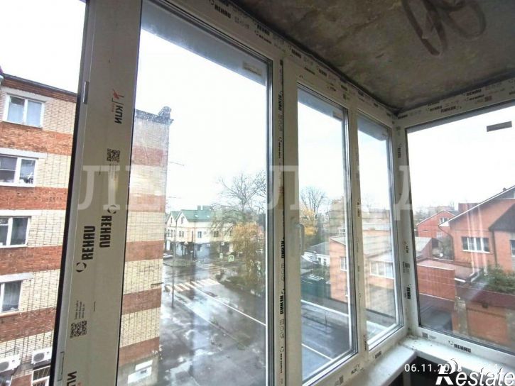 3-комн квартира улица Малюгиной, 284,  д. 284