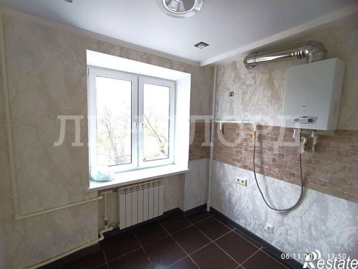 3-комн квартира улица Малюгиной, 284,  д. 284