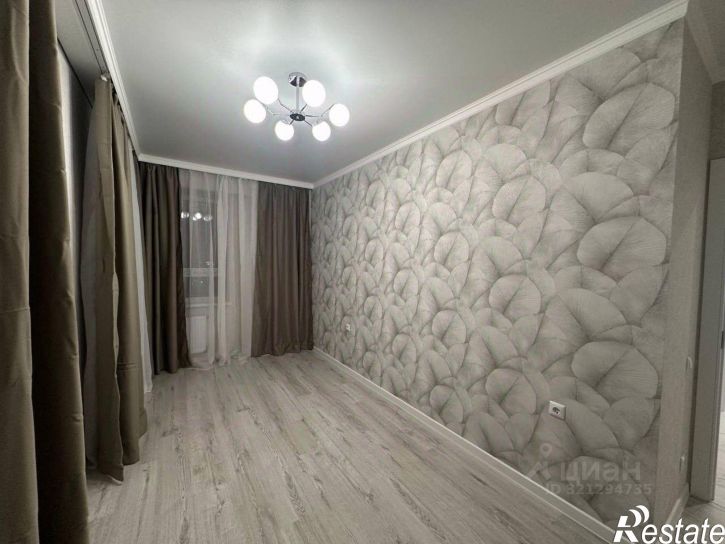 3-комн квартира улица Ларина, 45 с6,  д. 45 с6