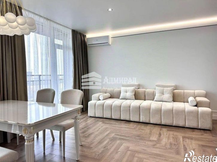 3-комн квартира Кировский проспект, 120,  д. 120