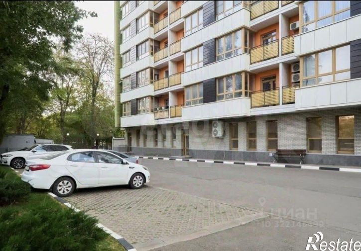 4-комн квартира улица Каяни, 9В,  д. 9В