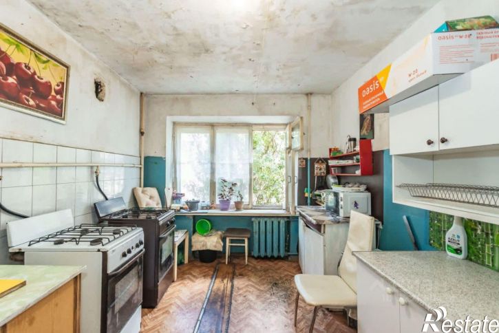 Комната Киргизская улица, 10,  д. 10