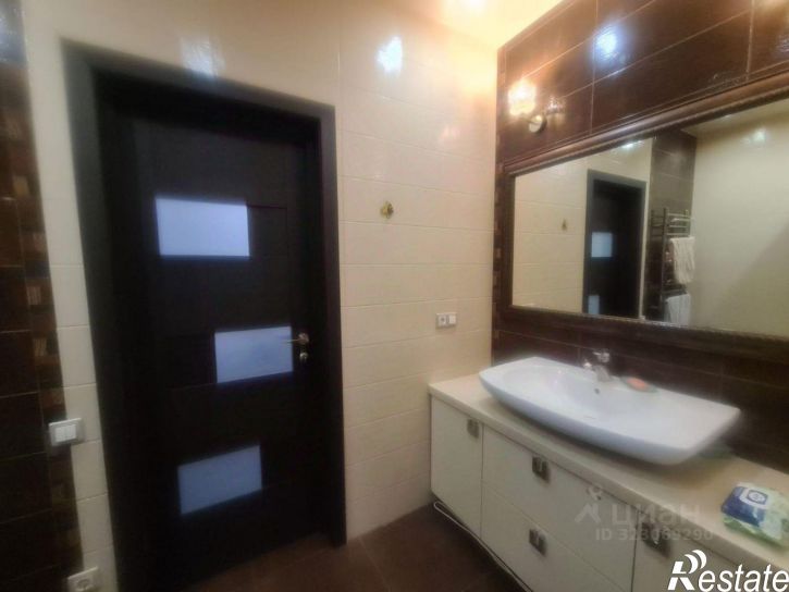 3-комн квартира 14-я линия, 15,  д. 15