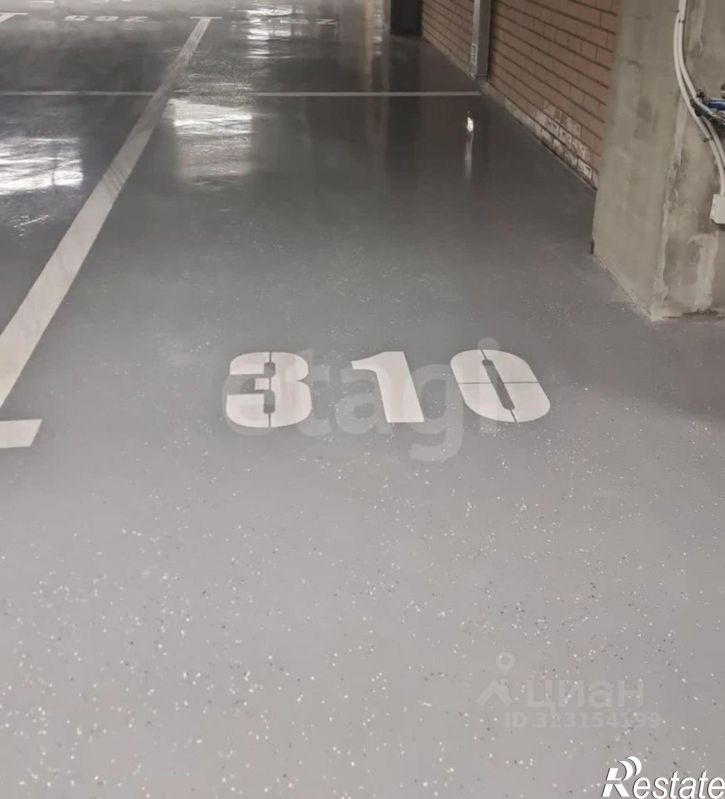 Гараж/парковка улица Бориса Слюсаря, 21 с2,  д. 21 с2