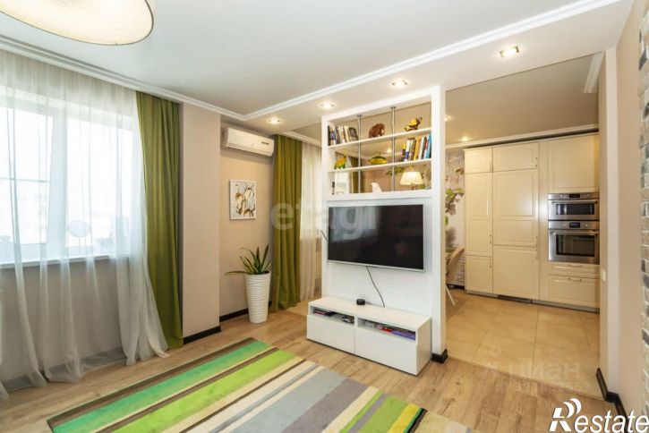 3-комн квартира улица Жмайлова, 4Е,  д. 4Е