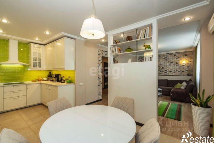 3-комн квартира улица Жмайлова, 4Е,  д. 4Е