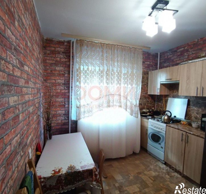 3-комн квартира Вятская улица, 104,  д. 104