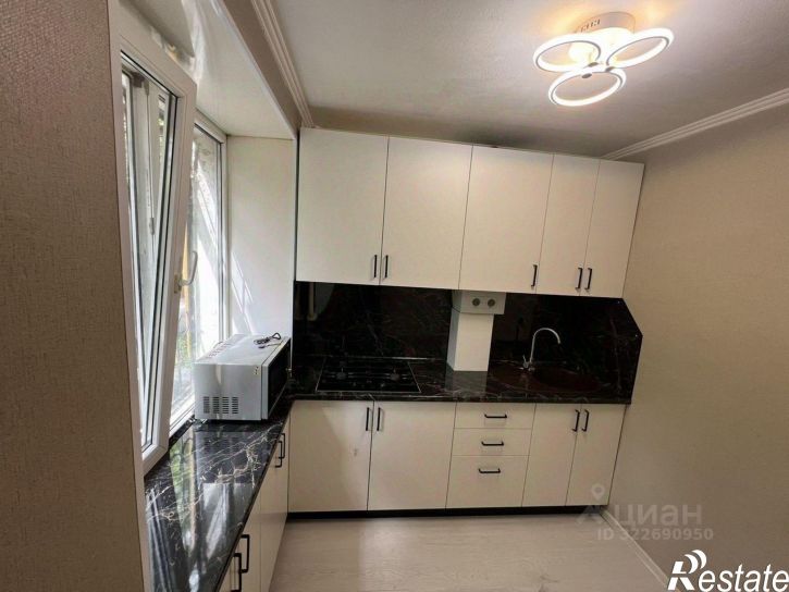 3-комн квартира улица Штахановского, 5,  д. 5