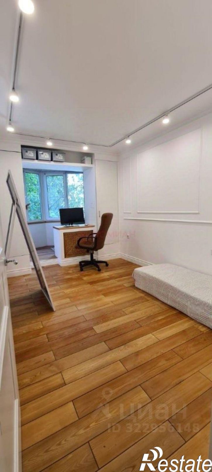 2-комн квартира Стартовая улица, 16,  д. 16