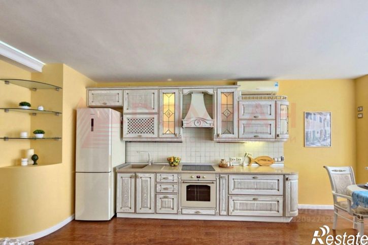 2-комн квартира бульвар Комарова, 12/1,  д. 12/1