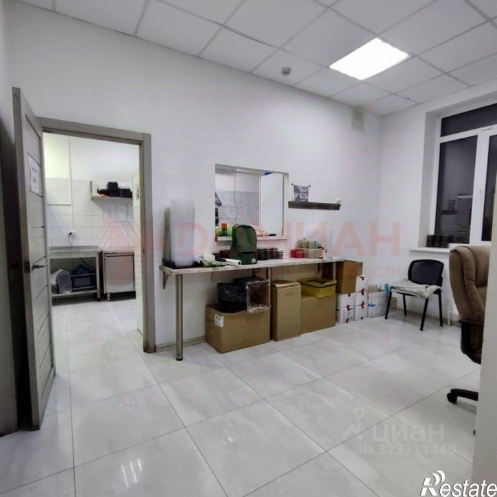 Помещение свободного назначения улица Малюгиной, 136,  д. 136