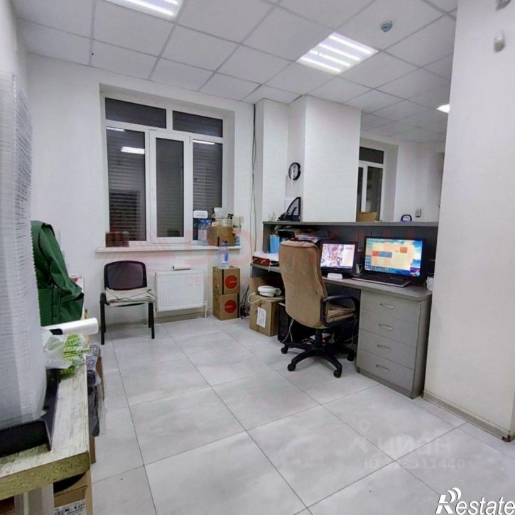 Помещение свободного назначения улица Малюгиной, 136,  д. 136