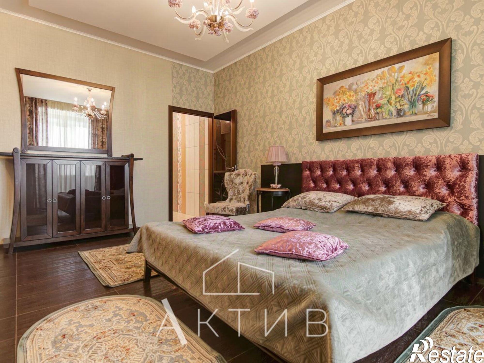 Сдать квартиру за 100 000 рублей на пер Семашко, 3