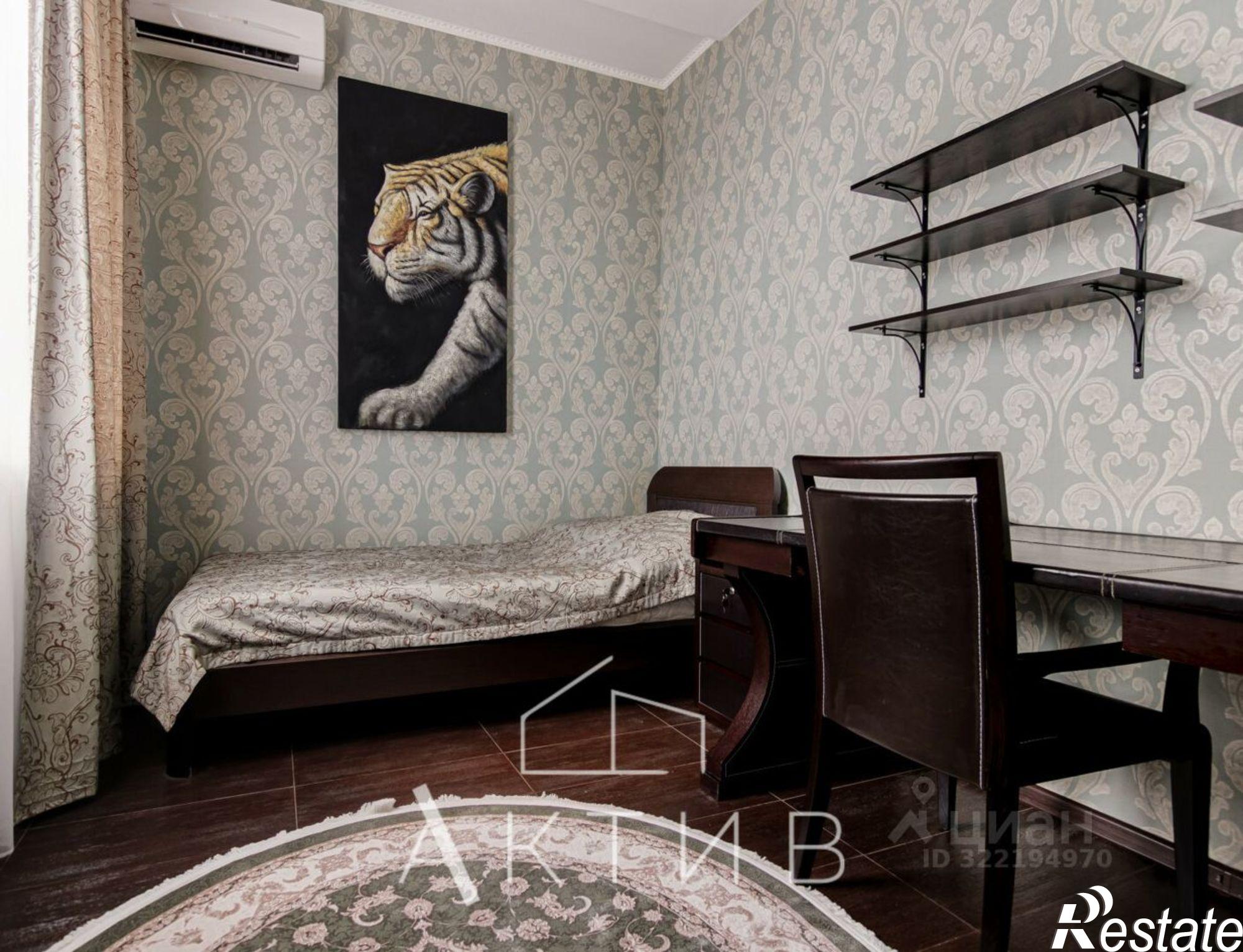 Сдать квартиру за 100 000 рублей на пер Семашко, 3