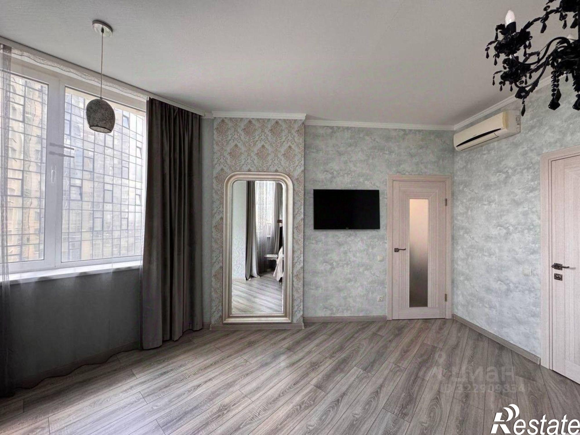 Купить квартиру за 22 000 000 рублей на улица Суворова, 91-101