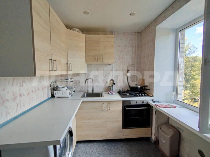 3-комн квартира улица Оганова, 7