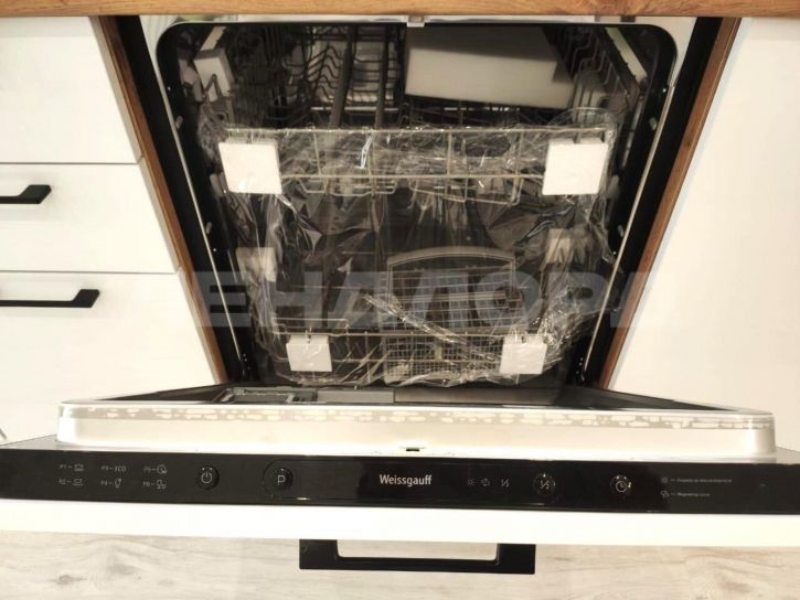 3-комн квартира улица Нансена, 109/5