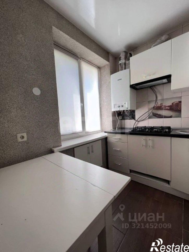 3-комн квартира ул Чистопольская, 3,  д. 3