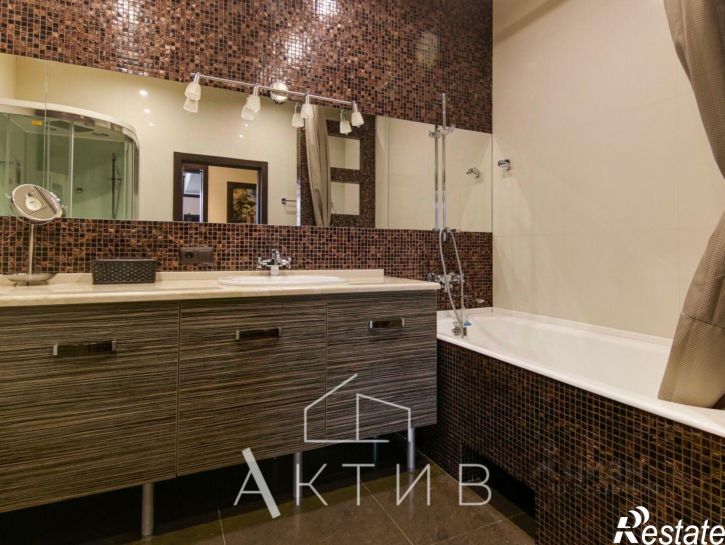 3-комн квартира пер Семашко, 3,  д. 3