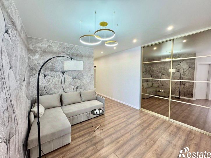 3-комн квартира ул Зорге, 11,  д. 11