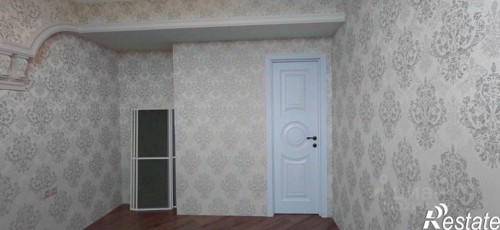 3-комн квартира улица Красных Зорь, 13,  д. 13