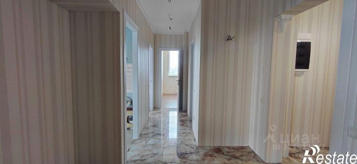 3-комн квартира улица Красных Зорь, 13,  д. 13