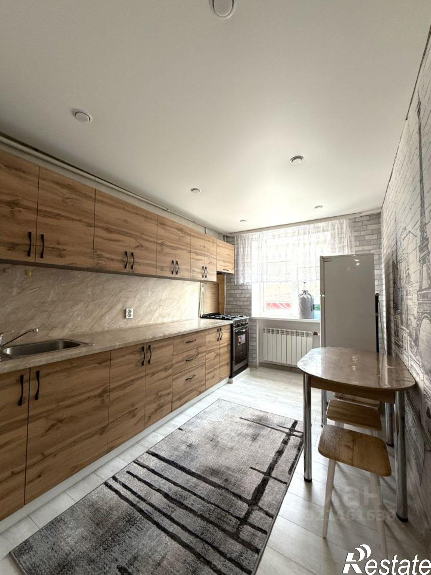 Сдать квартиру за 30 000 рублей на проспект Стачки, 203