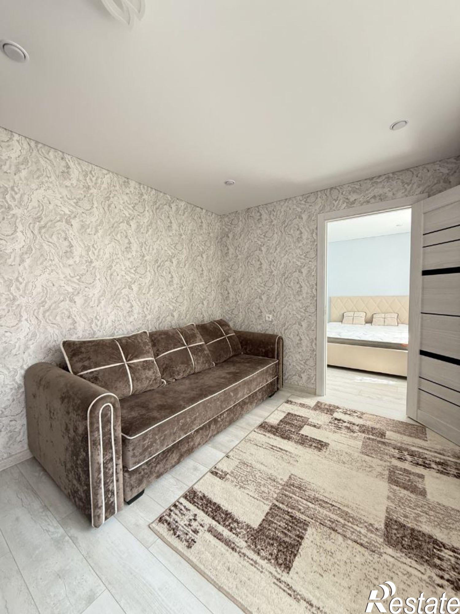 Сдать квартиру за 30 000 рублей на проспект Стачки, 203