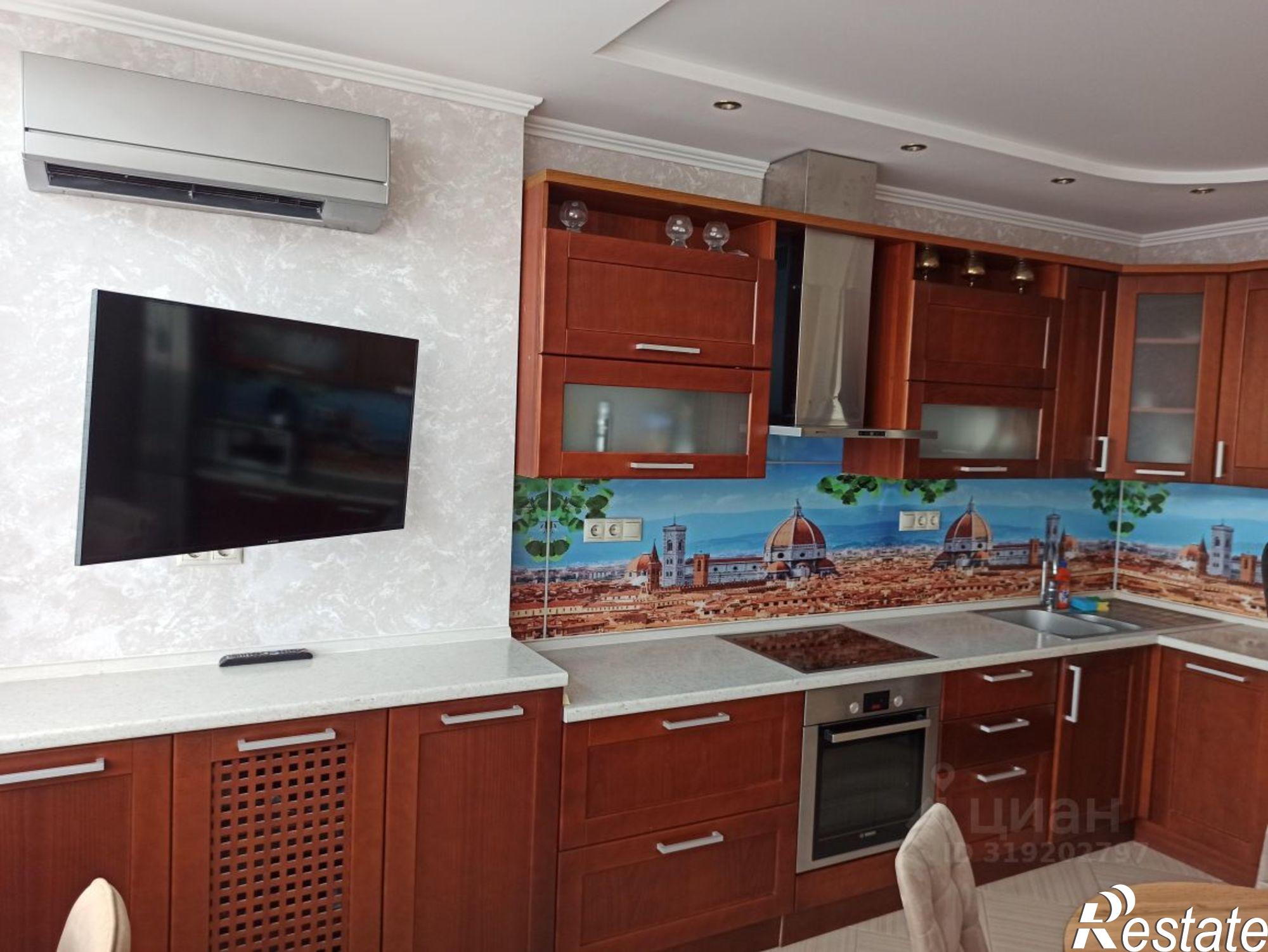 Сдать квартиру за 85 000 рублей на ул Зорге, 11/2