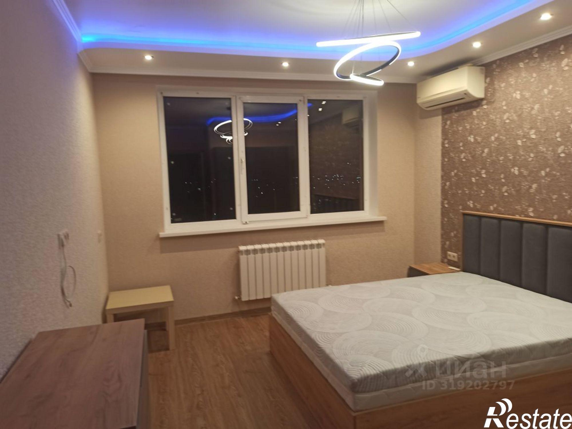 Сдать квартиру за 85 000 рублей на ул Зорге, 11/2