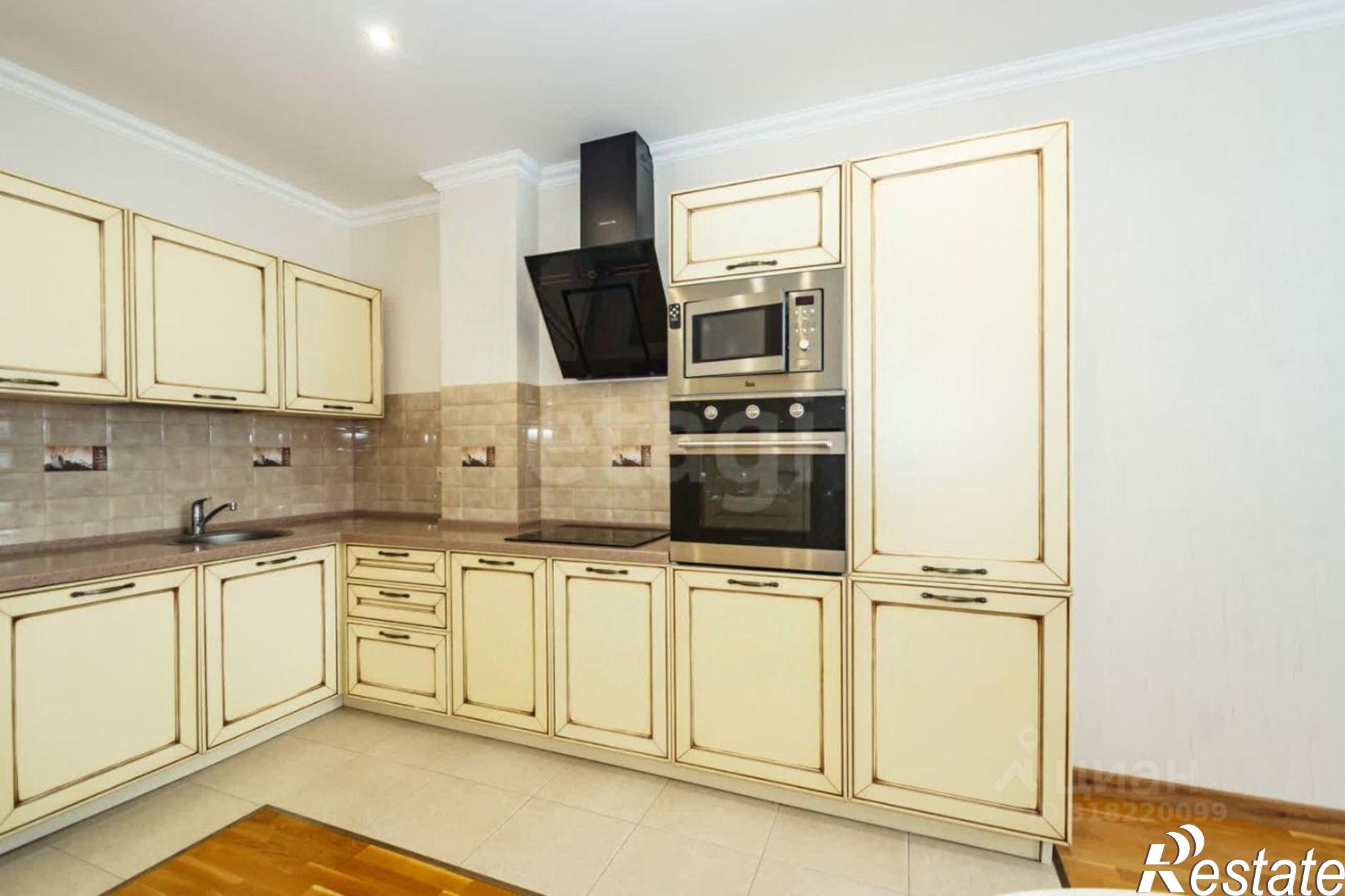 Сдать квартиру за 50 000 рублей на Гвардейский пер, 11/2