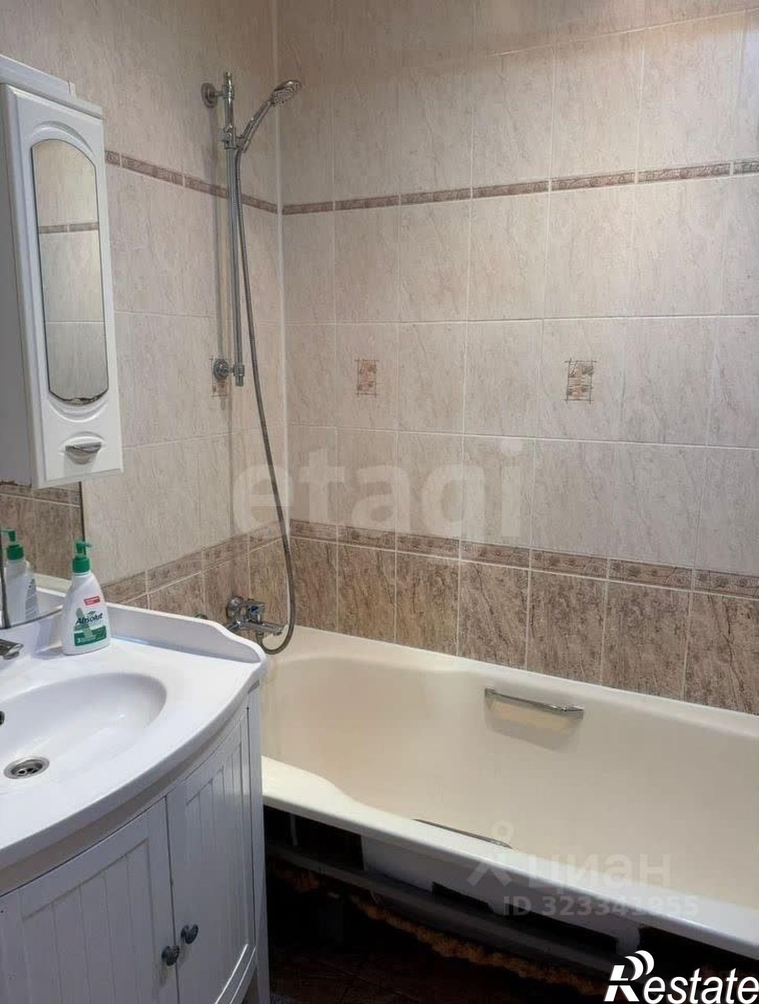 Сдать квартиру за 35 000 рублей на проспект Королёва, 10 к3