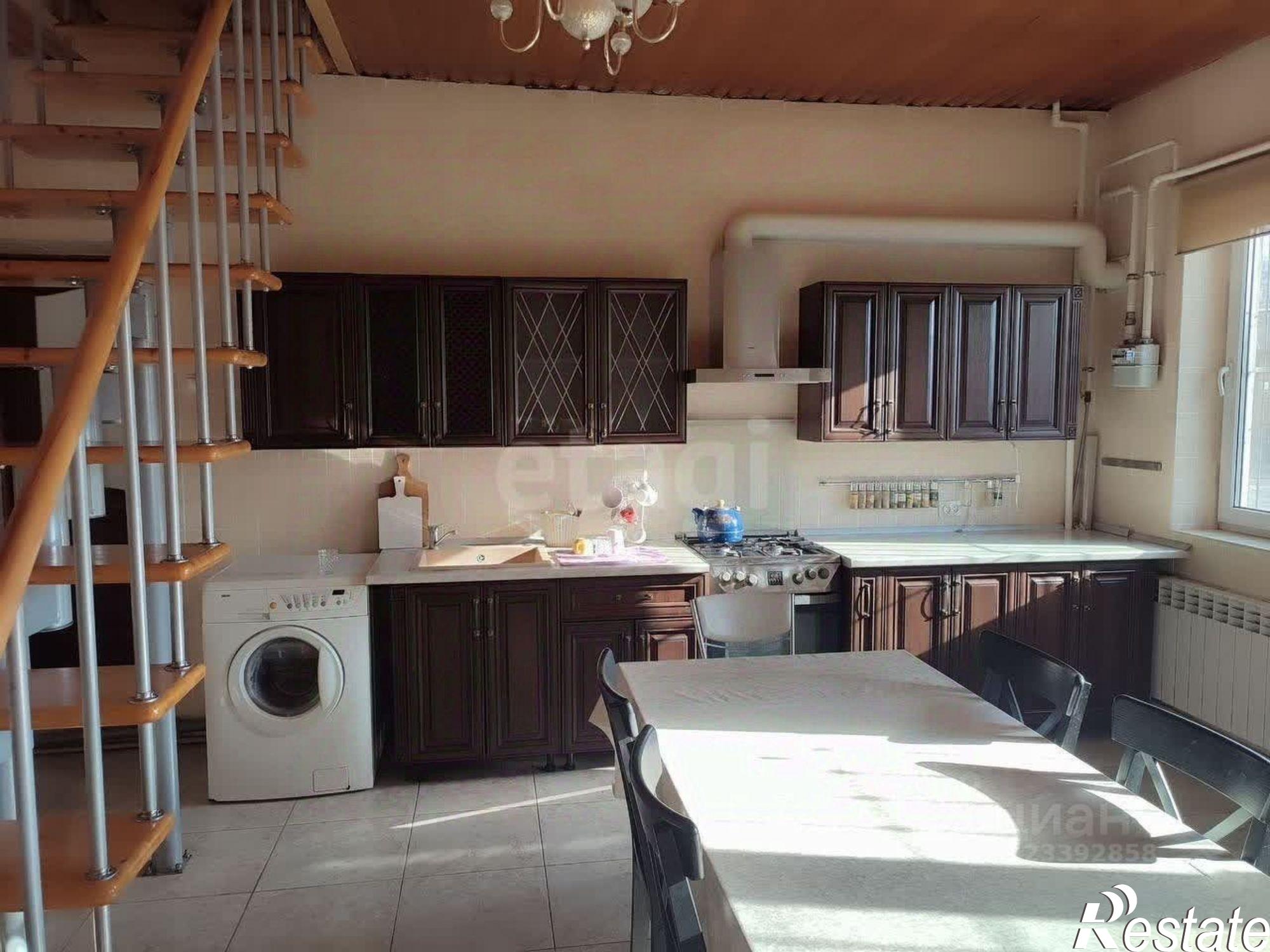 Сдать дачу, дом, коттедж за 230 000 рублей на пер Семашко, 103