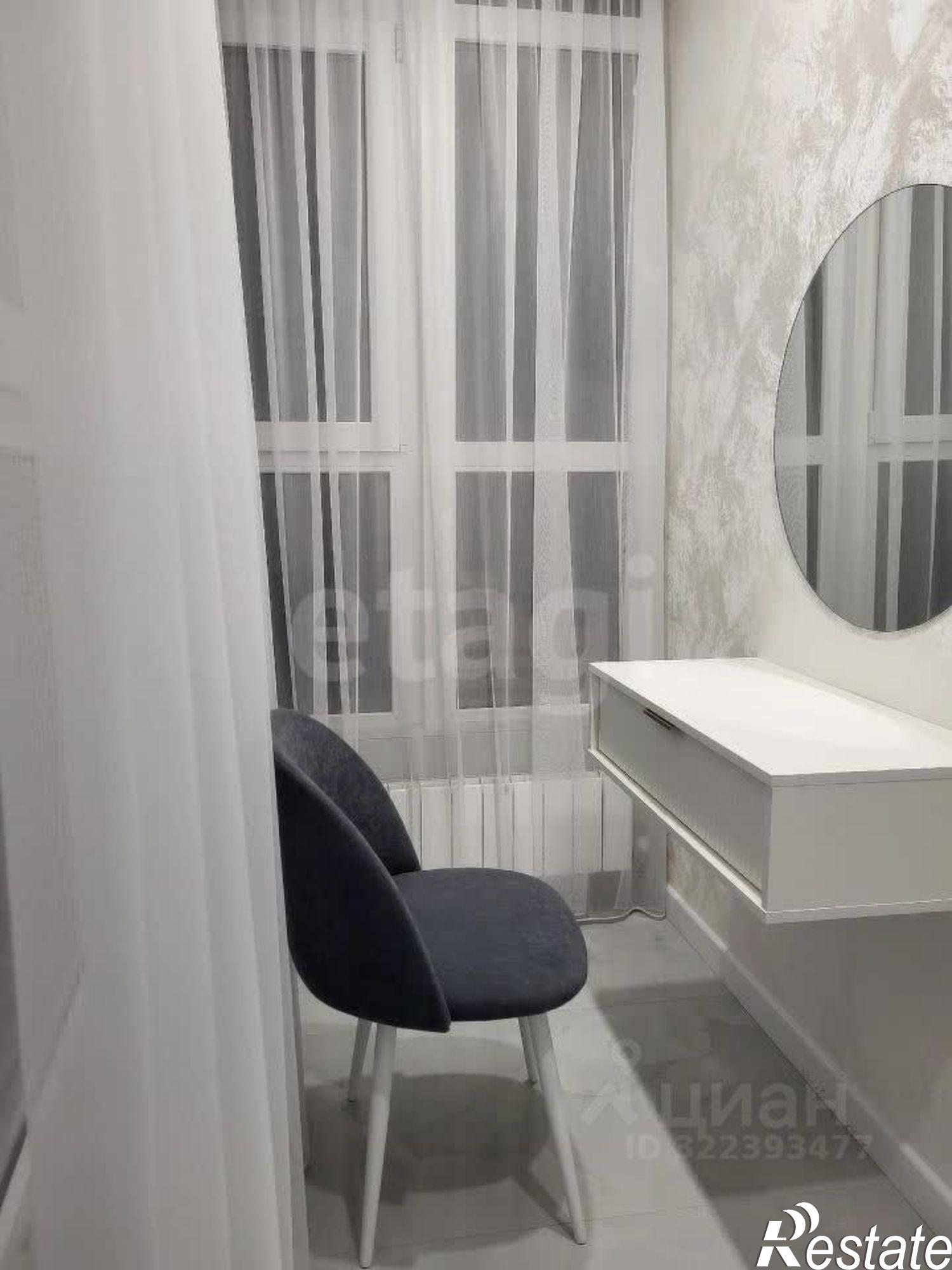 Сдать квартиру за 120 000 рублей на ул Ларина, 45 5