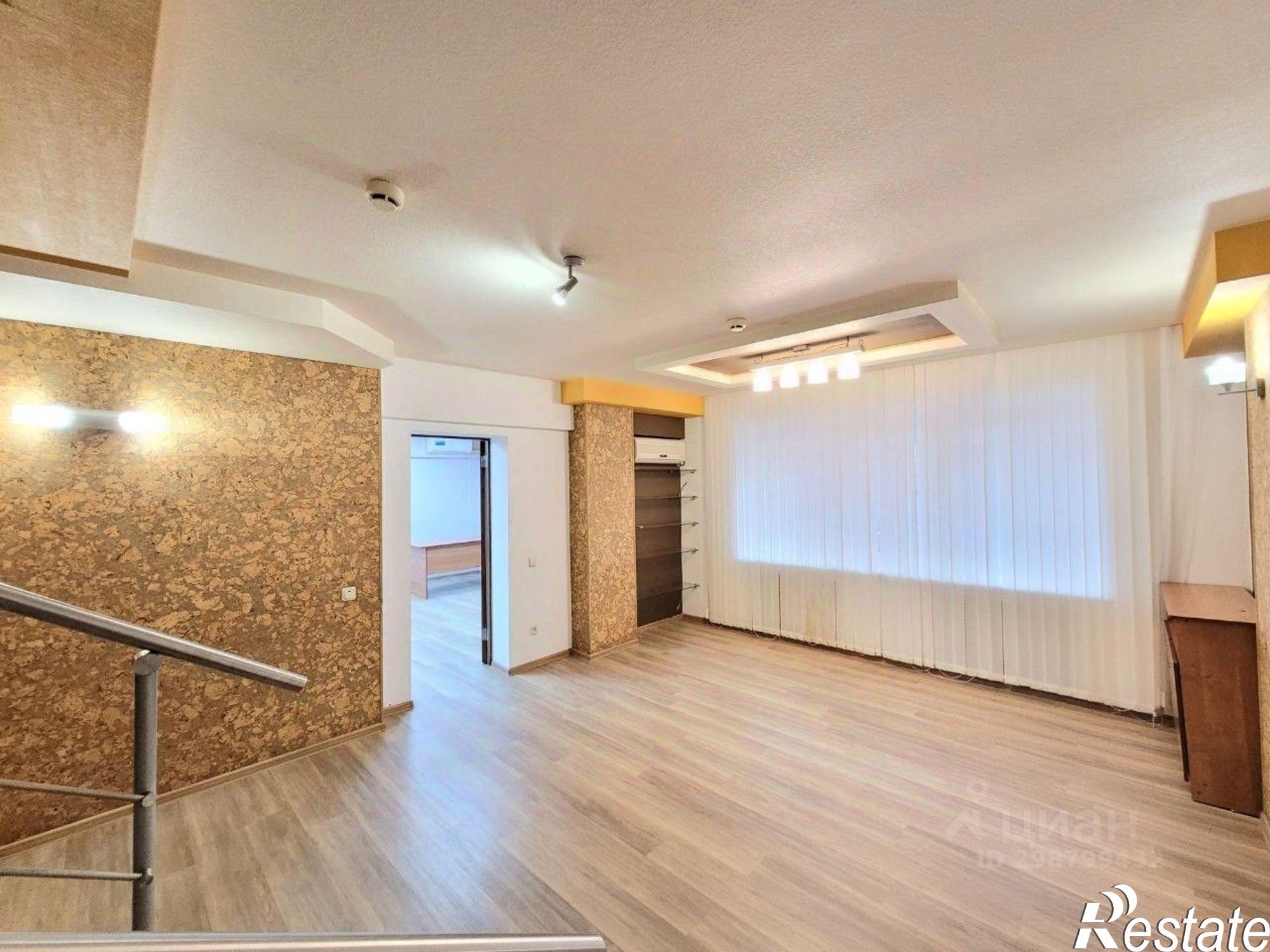 Сдать офис, помещение под офис за 244 588 рублей на улица Обороны, 43