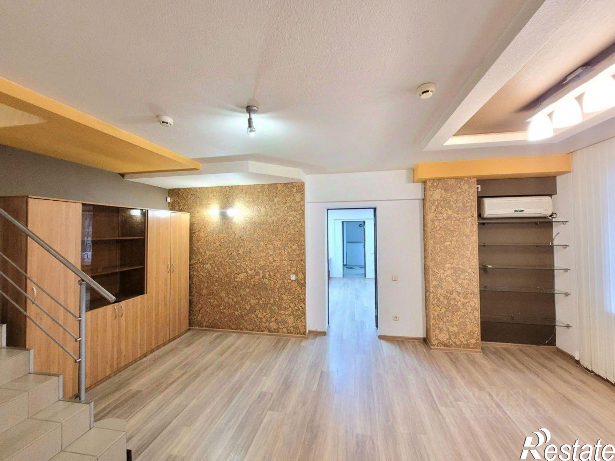 Сдать офис, помещение под офис за 244 588 рублей на улица Обороны, 43