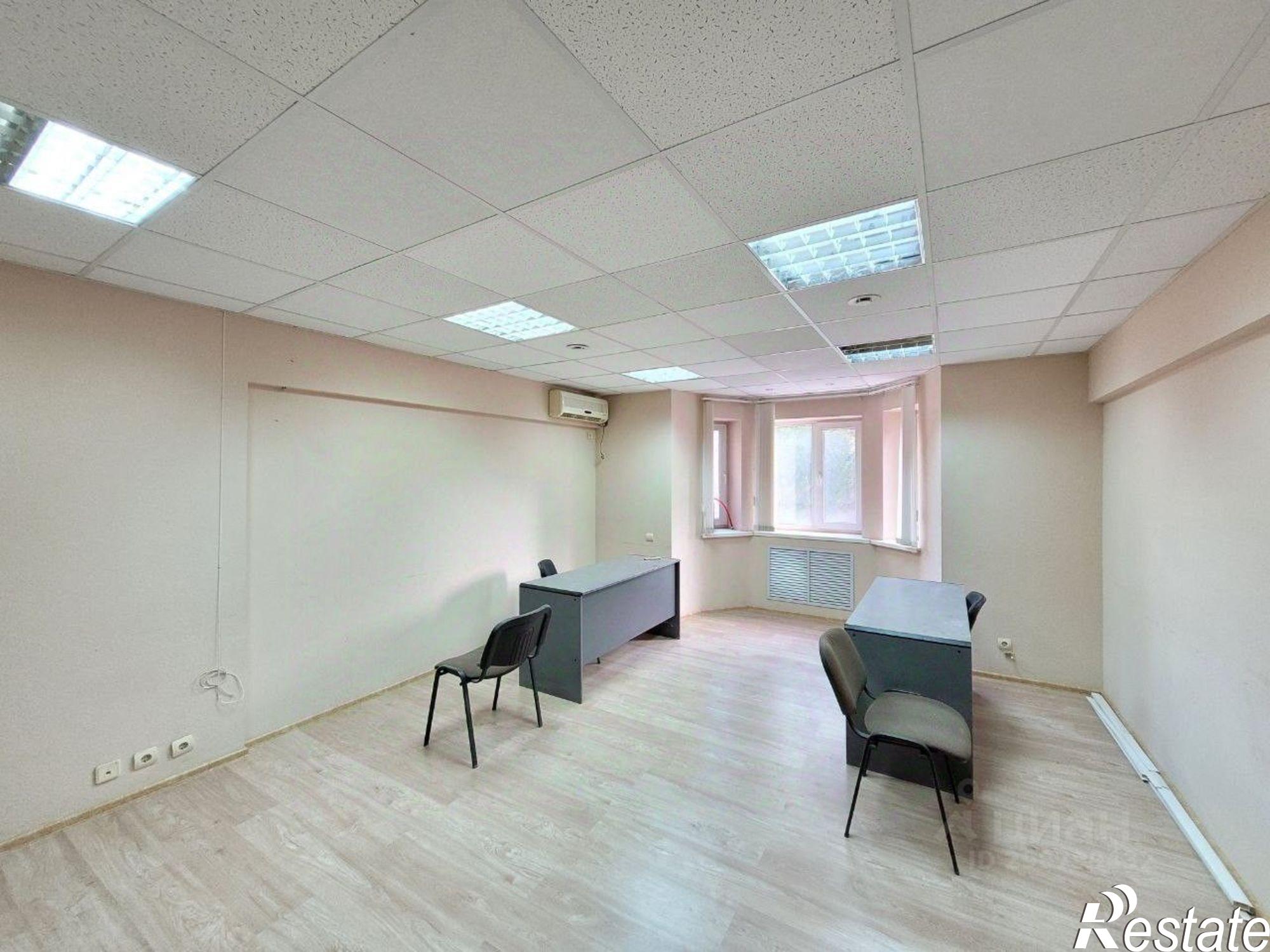 Сдать офис, помещение под офис за 244 588 рублей на улица Обороны, 43