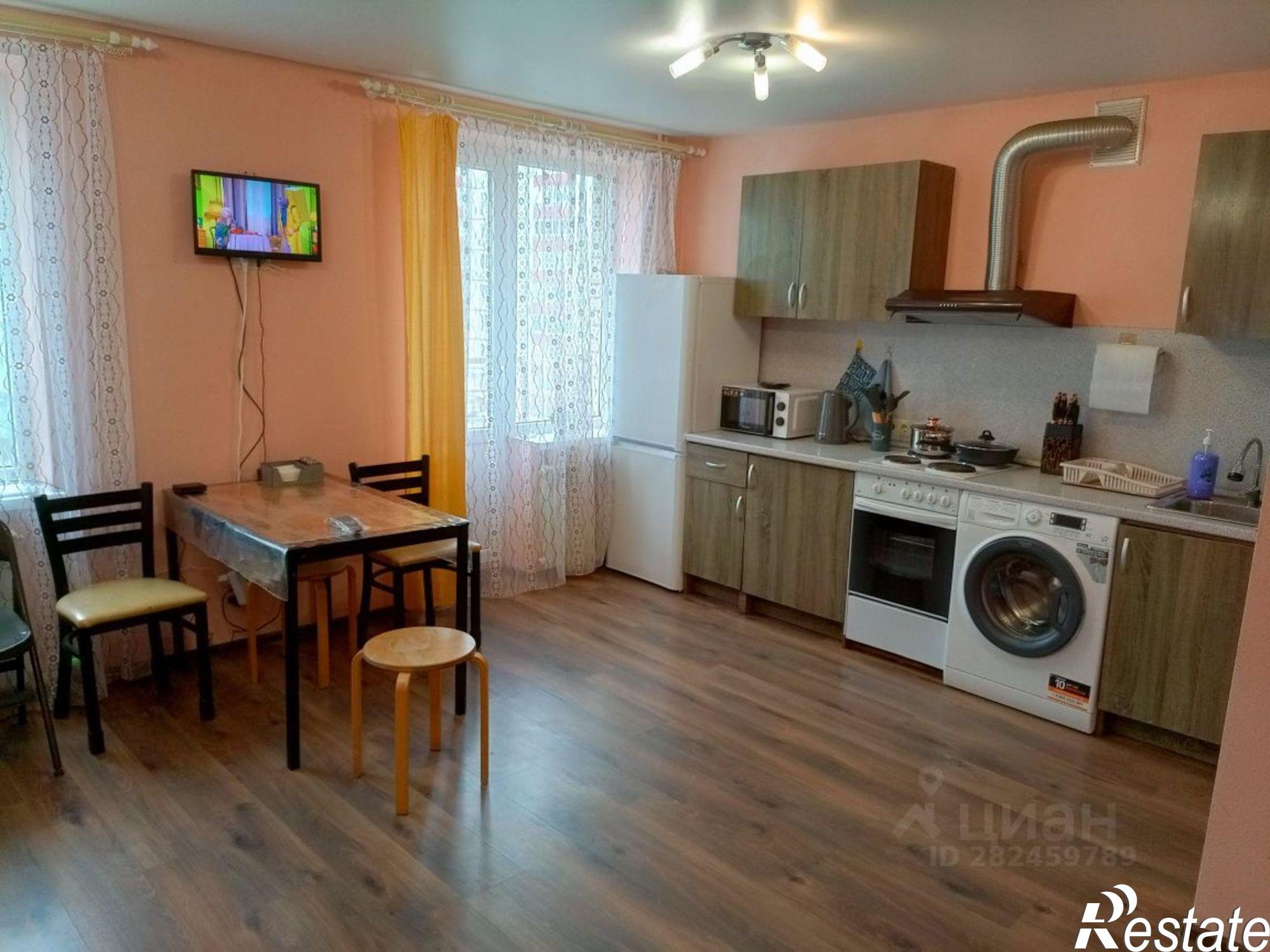 Сдать квартиру за 28 000 рублей на ул 3-я Семейная, 21