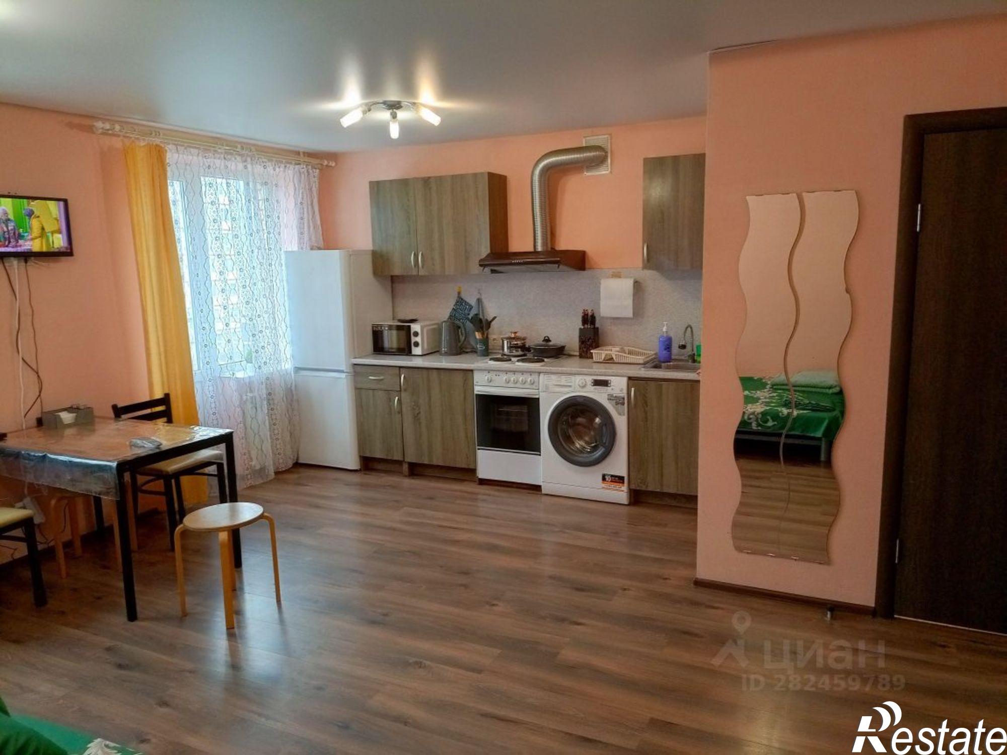 Сдать квартиру за 28 000 рублей на ул 3-я Семейная, 21