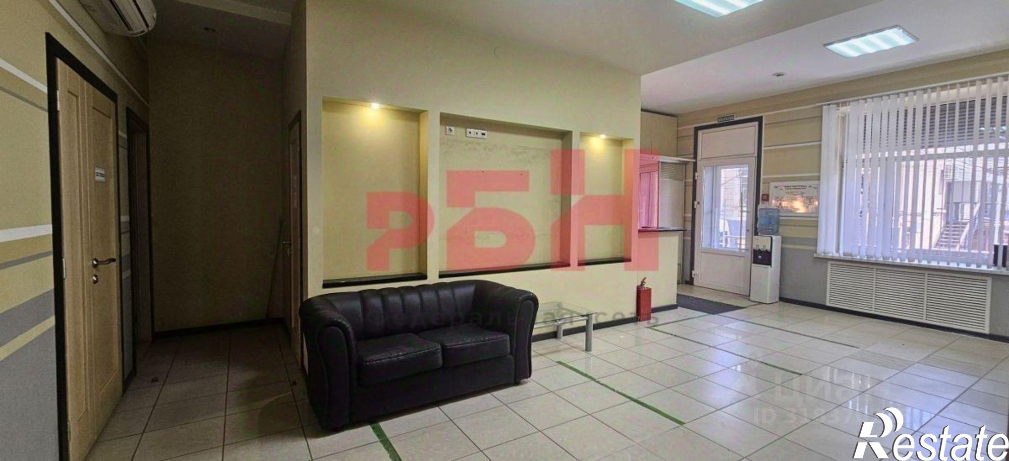 Сдать офис, помещение под офис за 269 648 рублей на 13-я линия, 2