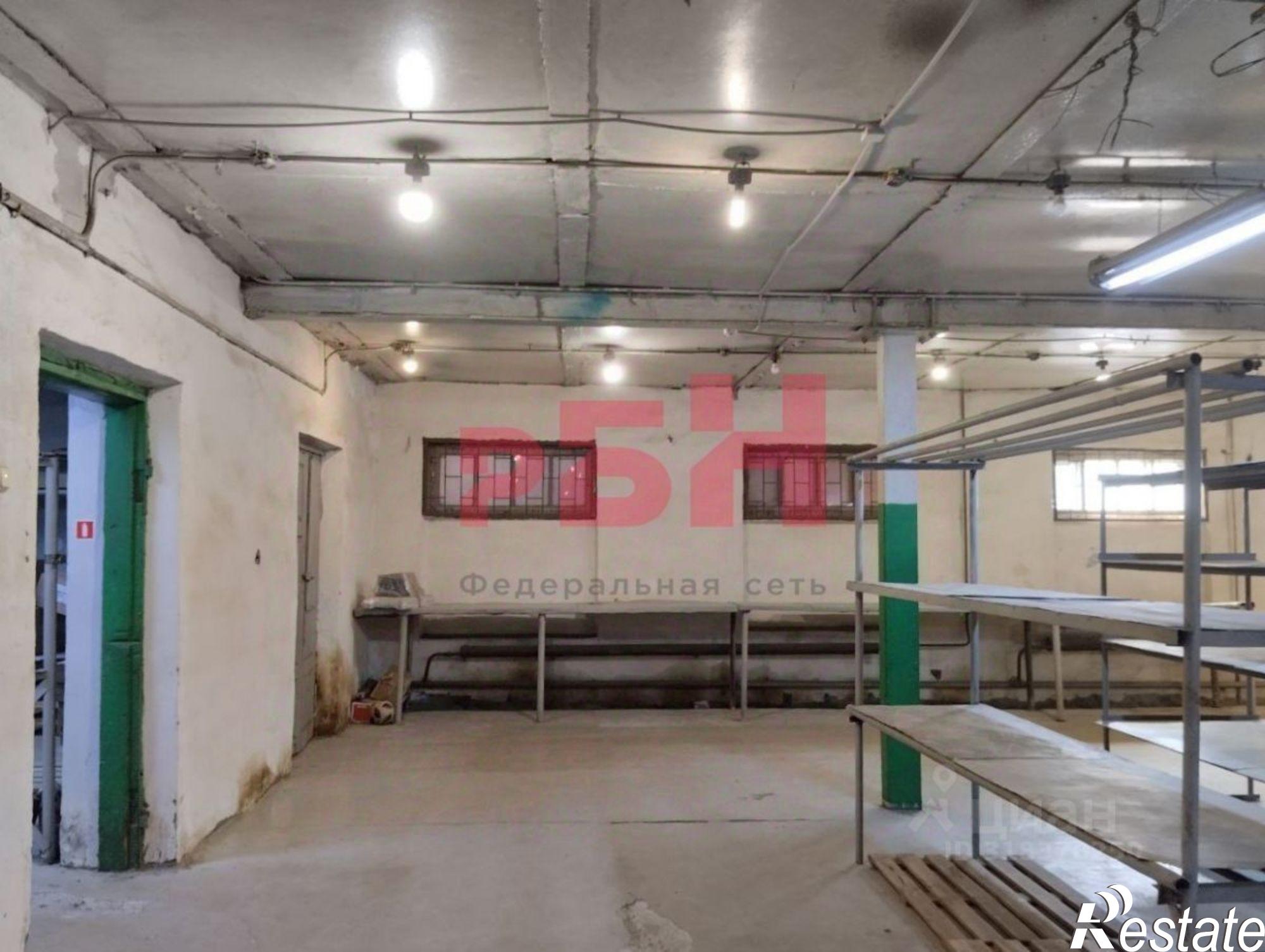 Сдать складское помещение за 528 000 рублей на ул 24-я линия, 20